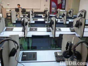 Eduserve International Ltd: 提供DA-LITE投影屏幕、DIS同聲傳譯及會議系統與專業翻譯服務